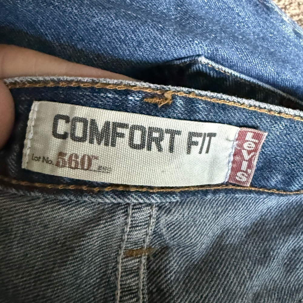 Levi's Relaxed Fit Denim Jeans - Classic Blue - Picture 4 of 5